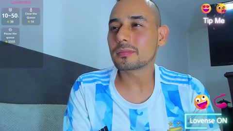 Jhony Alzate online show from February 13, 2:12 am