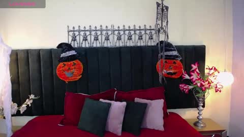 jhos online show from November 1, 1:35 pm