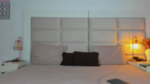 Snapshot of jhosua_hunt chatting on February 8, 4:27 am Jhosua Hunt online show from February 8, 4:27 am