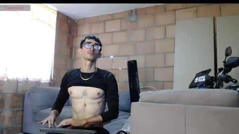 jhosuamoore2 online show from April 27, 2:48 pm
