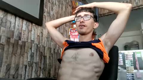 jhosuamoore2 online show from May 12, 7:55 pm