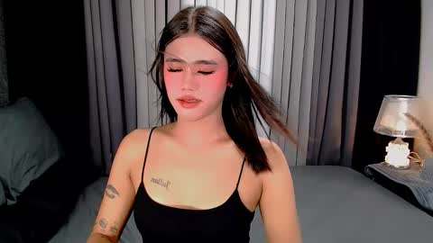 jhuliana_and_charles_room online show from October 22, 4:57 am