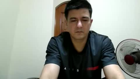 jhwozy online show from November 8, 3:23 pm