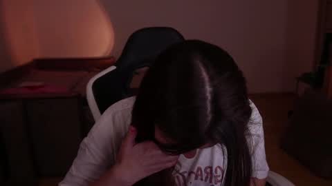 jia_lisaa online show from February 6, 11:04 pm