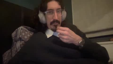 Snapshot of jiggz1986 chatting on December 17, 1:50 am Jigz1986 online show from December 17, 1:50 am