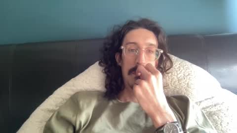 Snapshot of jiggz1986 chatting on March 7, 9:51 am Jigz1986 online show from March 7, 9:51 am