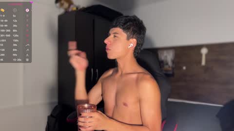 jim_dancer online show from December 19, 12:34 am