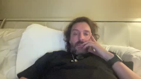 Snapshot of jimboo400 chatting on November 3, 5:52 am jimboo400 online show from November 3, 5:52 am