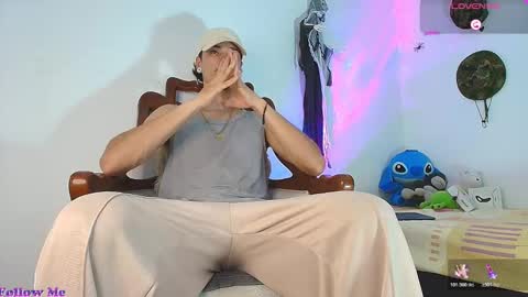 Jimm  Independent Model  online show from November 10, 12:53 am