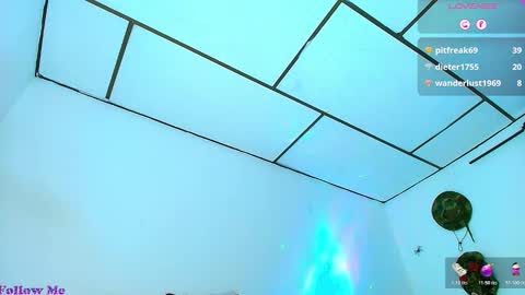 Jimm  Independent Model  online show from November 29, 1:14 pm