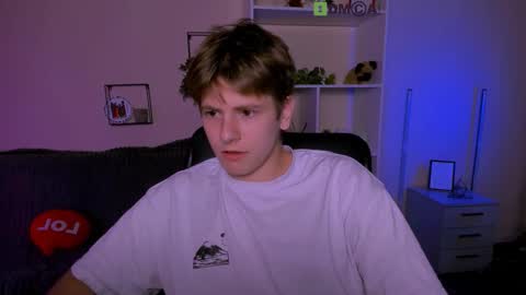 Snapshot of jimmie_hot chatting on October 8, 1:31 pm your dream online show from October 8, 1:31 pm