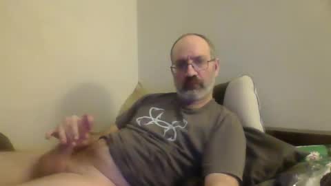 Snapshot of jimmielove2046 chatting on January 25, 7:06 am jimmielove2046 online show from January 25, 7:06 am