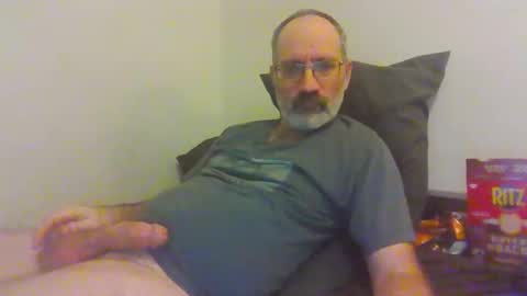 Snapshot of jimmielove2046 chatting on January 18, 6:17 am jimmielove2046 online show from January 18, 6:17 am