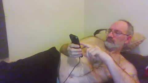 Snapshot of jimmielove2046 chatting on February 3, 6:40 am jimmielove2046 online show from February 3, 6:40 am
