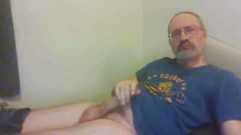 Snapshot of jimmielove2046 chatting on February 22, 4:46 am jimmielove2046 online show from February 22, 4:46 am