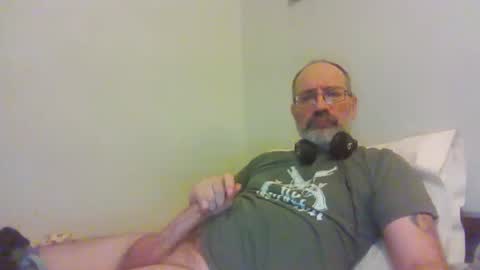 Snapshot of jimmielove2046 chatting on March 28, 6:57 am jimmielove2046 online show from March 28, 6:57 am