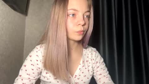 Steff online show from December 5, 5:20 pm