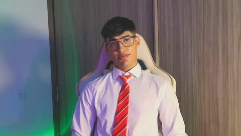 Jimmy Leeh online show from October 27, 3:32 am