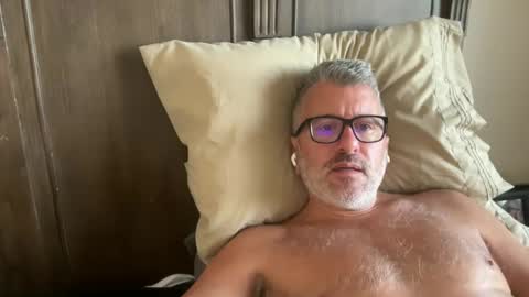 Dad of Three online show from December 28, 4:20 pm