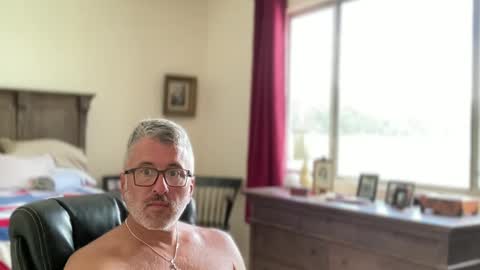 Dad of Three online show from September 27, 6:35 pm