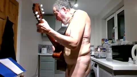 Snapshot of jimmybenido chatting on January 7, 5:31 pm Jim Redgewell online show from January 7, 5:31 pm