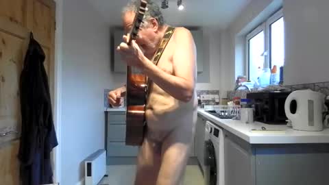 Snapshot of jimmybenido chatting on September 10, 4:18 pm Jim Redgewell online show from September 10, 4:18 pm