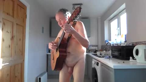 Snapshot of jimmybenido chatting on September 22, 4:42 pm Jim Redgewell online show from September 22, 4:42 pm