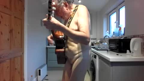 Snapshot of jimmybenido chatting on October 15, 4:40 pm Jim Redgewell online show from October 15, 4:40 pm