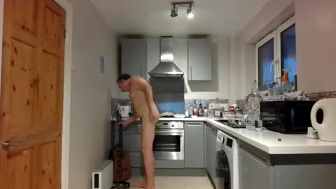 Snapshot of jimmybenido chatting on October 21, 5:35 pm Jim Redgewell online show from October 21, 5:35 pm