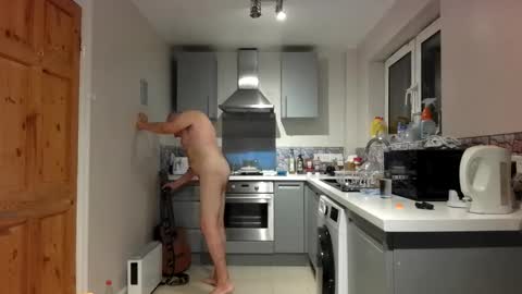 Snapshot of jimmybenido chatting on October 27, 5:39 pm Jim Redgewell online show from October 27, 5:39 pm