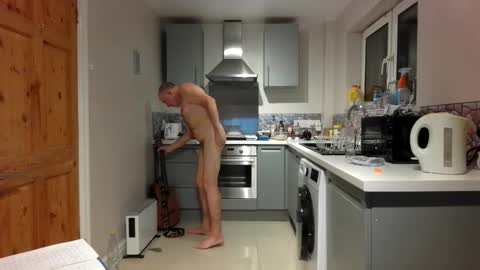 Snapshot of jimmybenido chatting on November 6, 5:36 pm Jim Redgewell online show from November 6, 5:36 pm