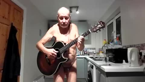 Snapshot of jimmybenido chatting on November 17, 5:30 pm Jim Redgewell online show from November 17, 5:30 pm