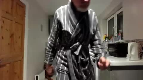 Snapshot of jimmybenido chatting on January 11, 5:29 pm Jim Redgewell online show from January 11, 5:29 pm