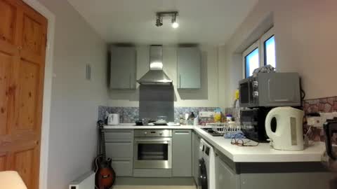 Snapshot of jimmybenido chatting on February 15, 5:31 pm Jim Redgewell online show from February 15, 5:31 pm