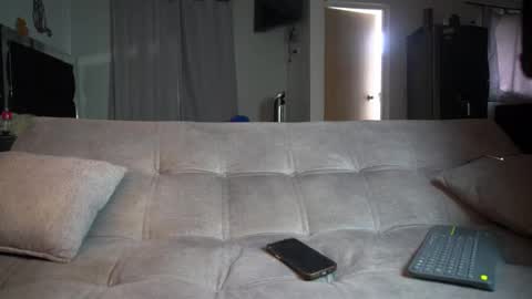 Snapshot of jinx_____ chatting on February 12, 9:32 pm Jinx independent model online show from February 12, 9:32 pm