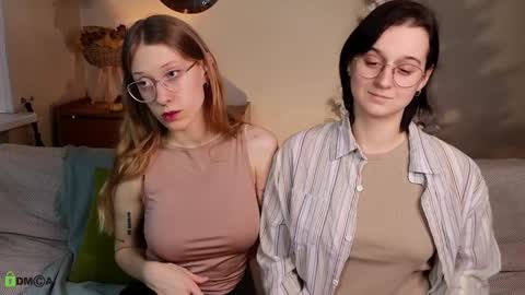 Snapshot of jitoon_exe chatting on December 2, 3:37 am Hey Guys We are Julia ginger  Tina brunette online show from December 2, 3:37 am