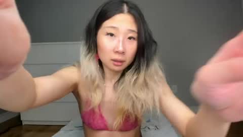 Jiwoo online show from March 21, 11:52 pm