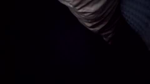 Snapshot of jjad7781 chatting on December 23, 3:59 am jjad7781 online show from December 23, 3:59 am