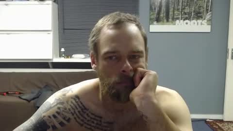 JamesJan van Rebel online show from November 19, 2:22 am