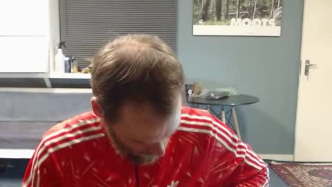 JamesJan van Rebel online show from December 18, 1:55 am