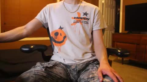 jjjjjfive online show from April 12, 4:50 am