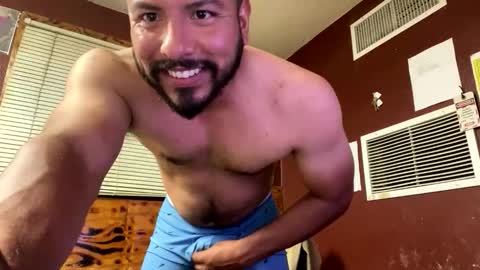 jjuarez5409 online show from June 5, 4:08 am