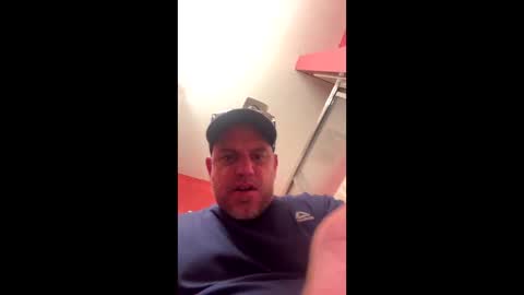 Snapshot of jlovindemsm chatting on September 21, 7:04 pm Jimmy online show from September 21, 7:04 pm
