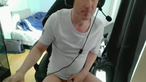 jman2025839798 online show from April 30, 7:14 am