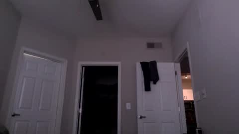 Snapshot of jmeaty5 chatting on December 17, 4:13 pm jmeaty5 online show from December 17, 4:13 pm