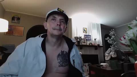 Snapshot of jmo0209 chatting on October 25, 8:33 am jmo0209 online show from October 25, 8:33 am