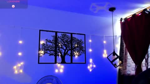 Snapshot of jmortton chatting on December 30, 1:58 pm IGJmortton online show from December 30, 1:58 pm