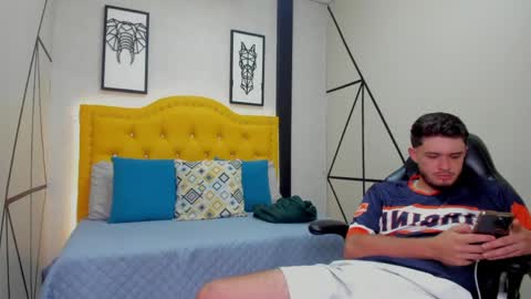 Snapshot of joan_blake chatting on June 1, 10:44 pm joan_blake online show from June 1, 10:44 pm