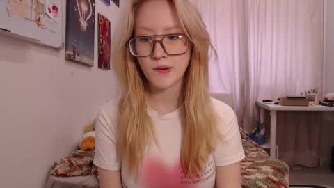 joan_kiss online show from September 9, 6:02 am