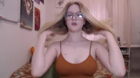 joan_kiss online show from May 29, 2:37 pm